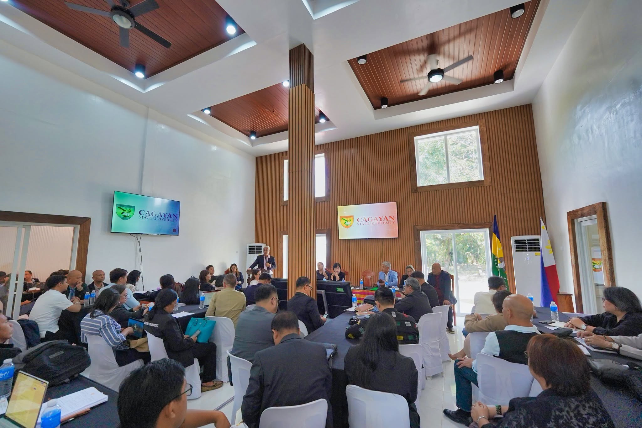 CSU-COMMITTEE-MEETING-TECHNOLOGY-RESEARCH-DEVELOPMENT photo 7